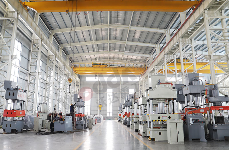 山东冰球突破重工新生产车间 山东冰球突破重工新生产车间