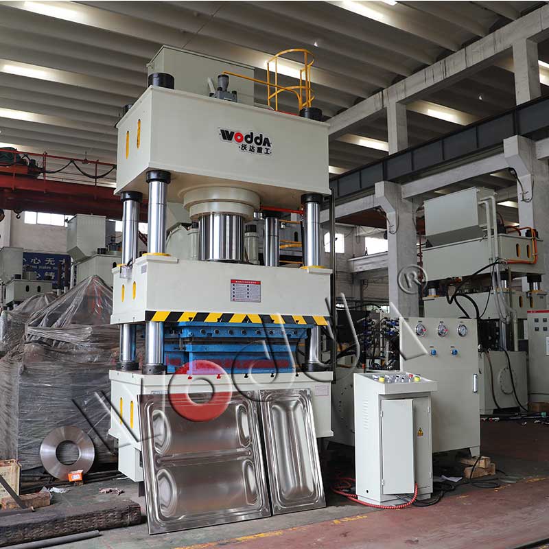 500吨四柱液压机 500吨四柱液压机