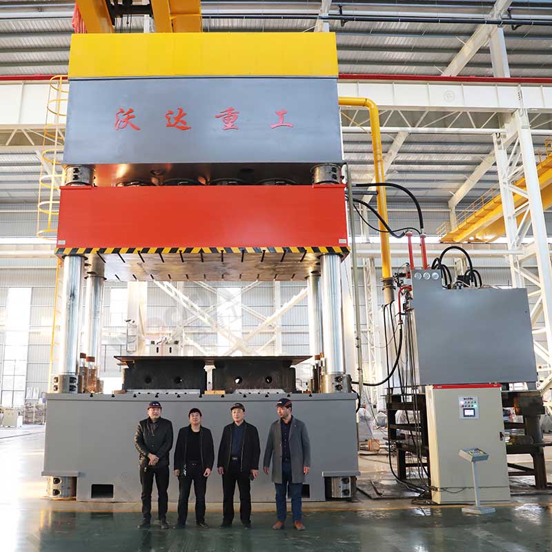 2500吨四柱液压机 2500吨四柱液压机