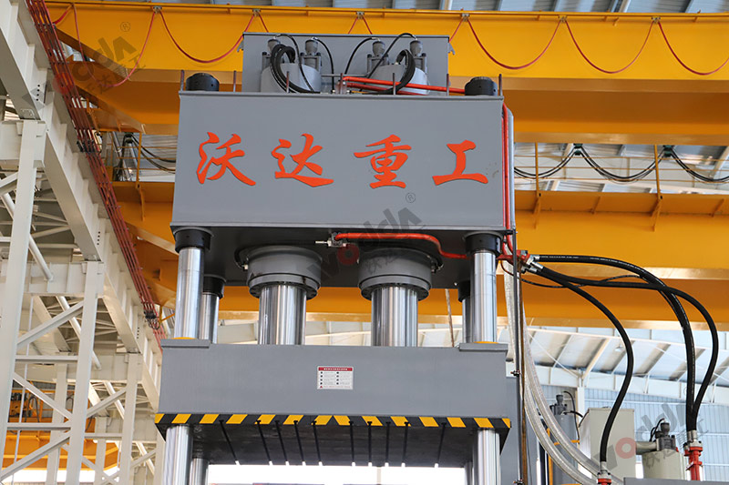 1000吨四柱液压机细节 1000吨四柱液压机细节