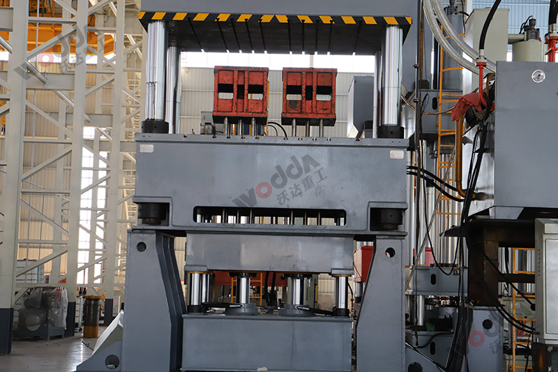 1000吨双缸带液压垫拉伸四柱液压机厂家 1000吨双缸带液压垫拉伸四柱液压机厂家