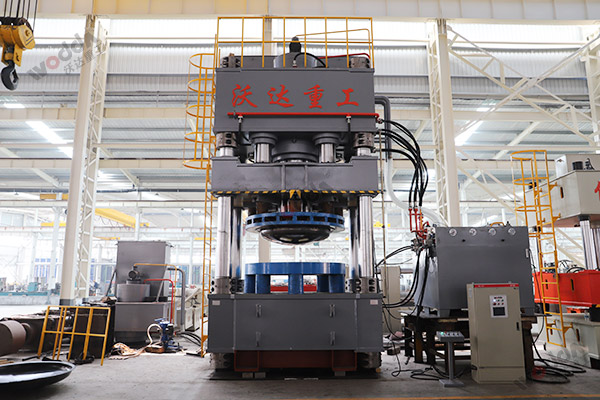 封头拉伸液压机_3000吨四柱液压机_液压机厂家 封头拉伸液压机_3000吨四柱液压机_液压机厂家