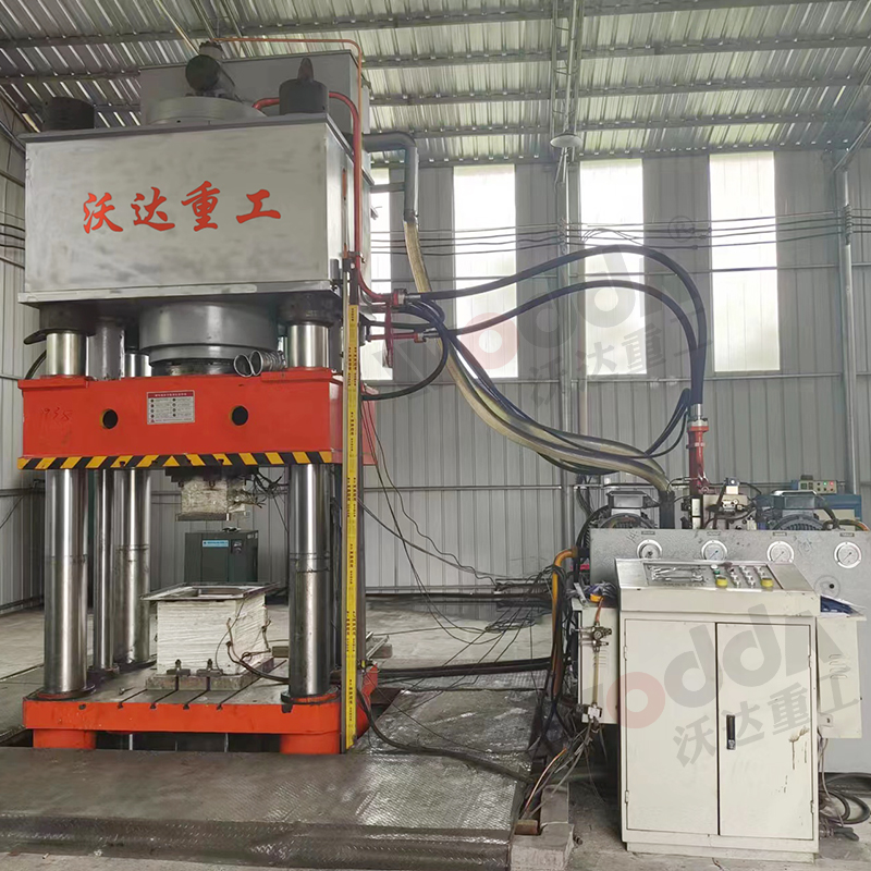 石墨坩埚自动化生产线_2000吨坩埚液压机_200吨液压机厂家 石墨坩埚自动化生产线_2000吨坩埚液压机_200吨液压机厂家