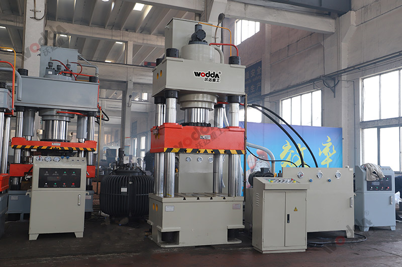 500吨三梁四柱液压机 500吨三梁四柱液压机