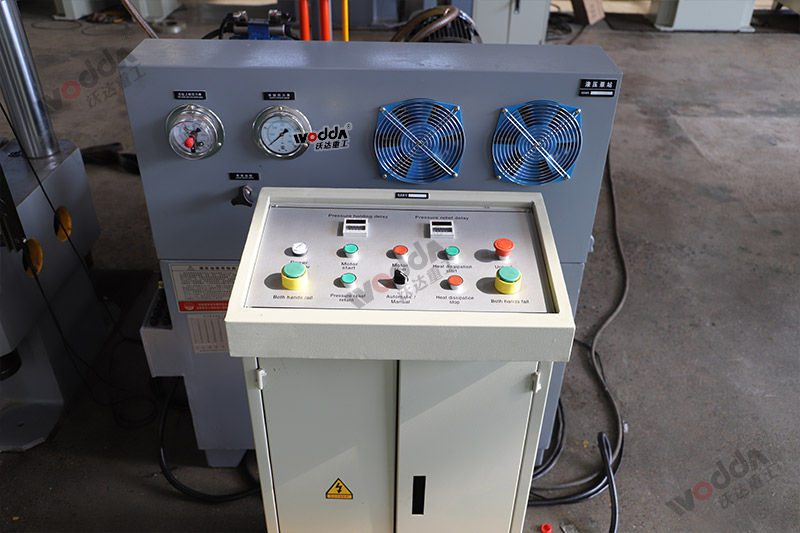 315吨不锈钢拉伸成型液压机 315吨不锈钢拉伸成型液压机