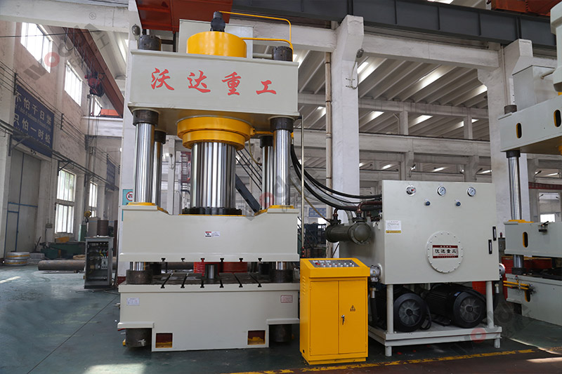 1000吨三梁四柱液压机 1000吨三梁四柱液压机