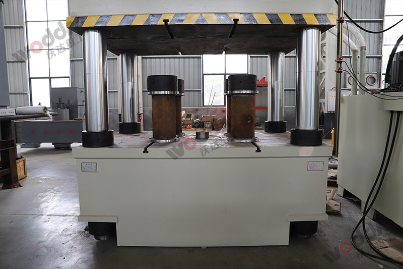 塑料托盘生产设备机器-800吨四柱液压机 塑料托盘生产设备机器-800吨四柱液压机