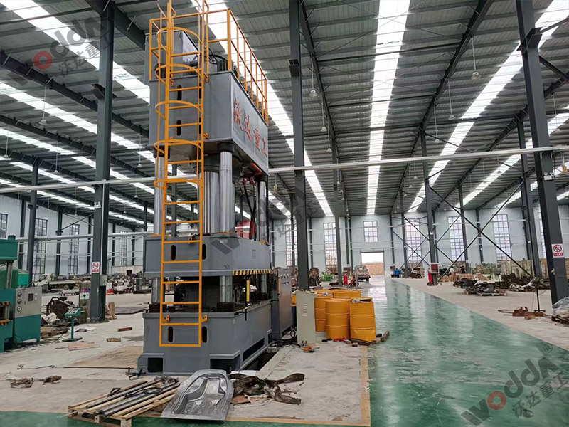 800吨汽车配件液压机 800吨汽车配件液压机