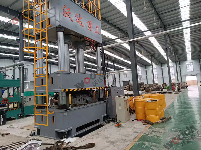 800吨汽车配件液压机 800吨汽车配件液压机