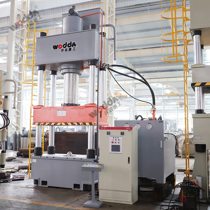 四柱液压机 四柱液压机