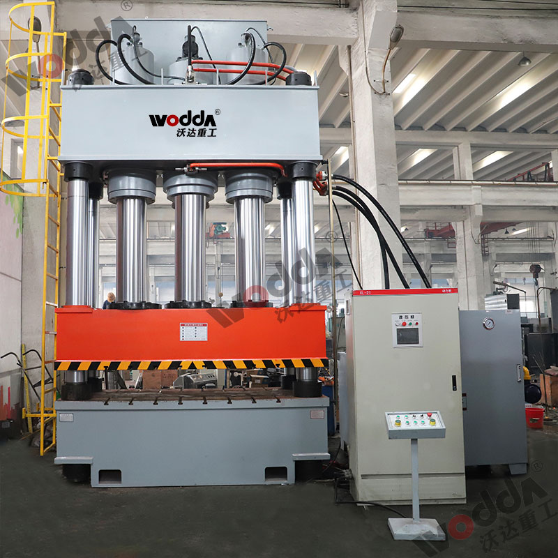 1000吨四柱液压机 1000吨四柱液压机