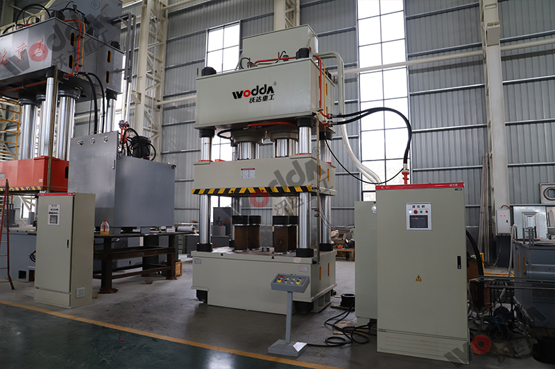 800吨塑料托盘液压机 800吨塑料托盘液压机