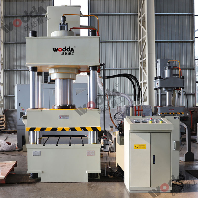 315吨四柱液压机 315吨四柱液压机