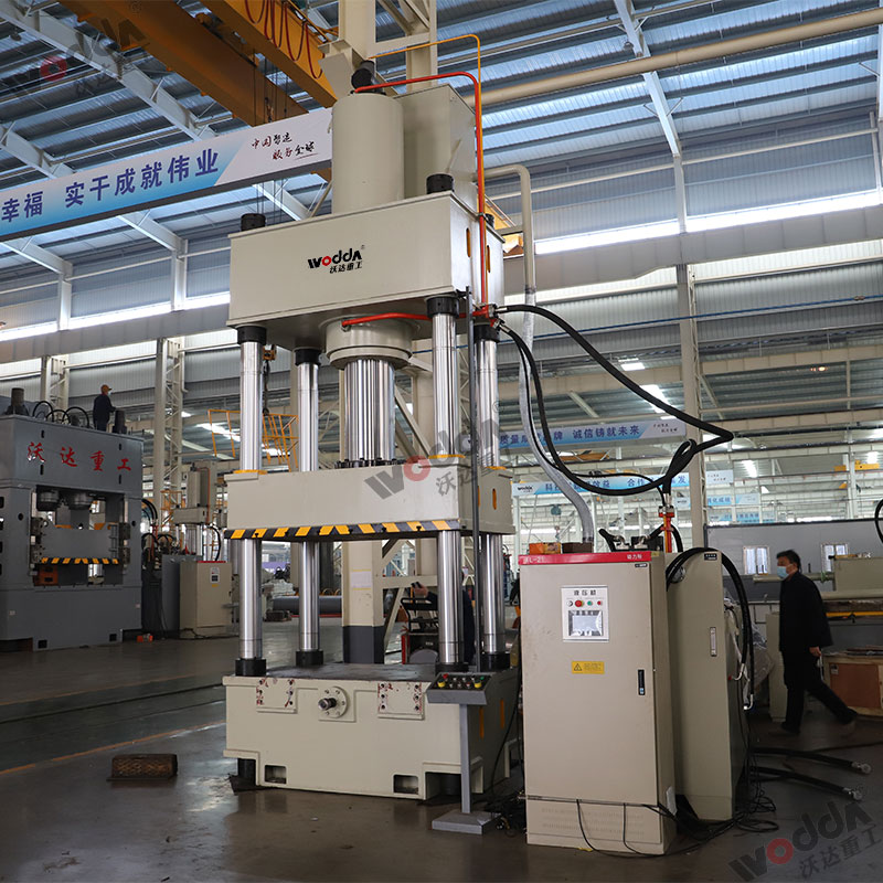 500吨四柱液压机 500吨四柱液压机