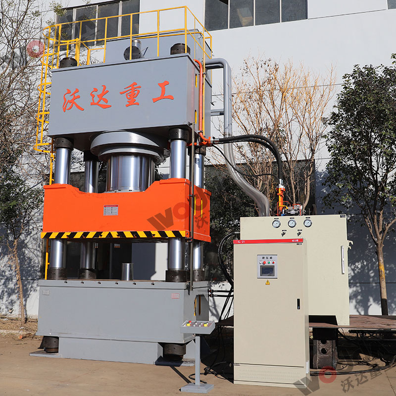 2000吨四柱液压机 2000吨四柱液压机