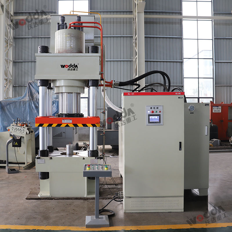 500吨热模锻液压机 500吨热模锻液压机