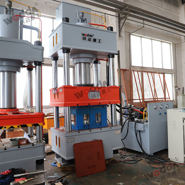 315吨树脂井盖成型液压机 315吨树脂井盖成型液压机