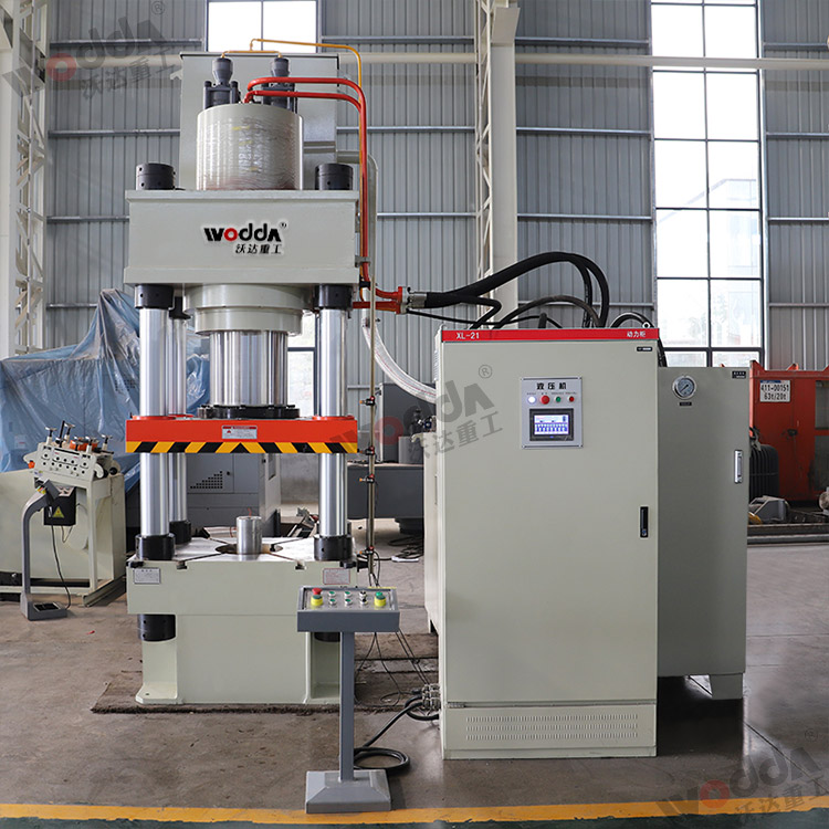 500吨热模锻液压机 500吨热模锻液压机