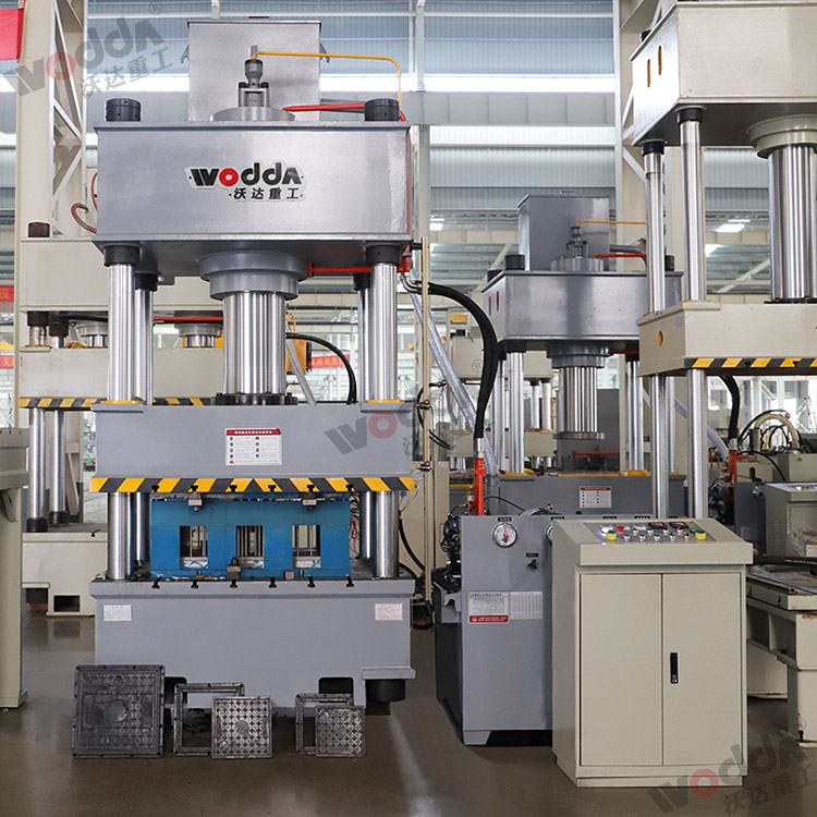 树脂井盖成型液压机(图2) 树脂井盖成型液压机(图2)