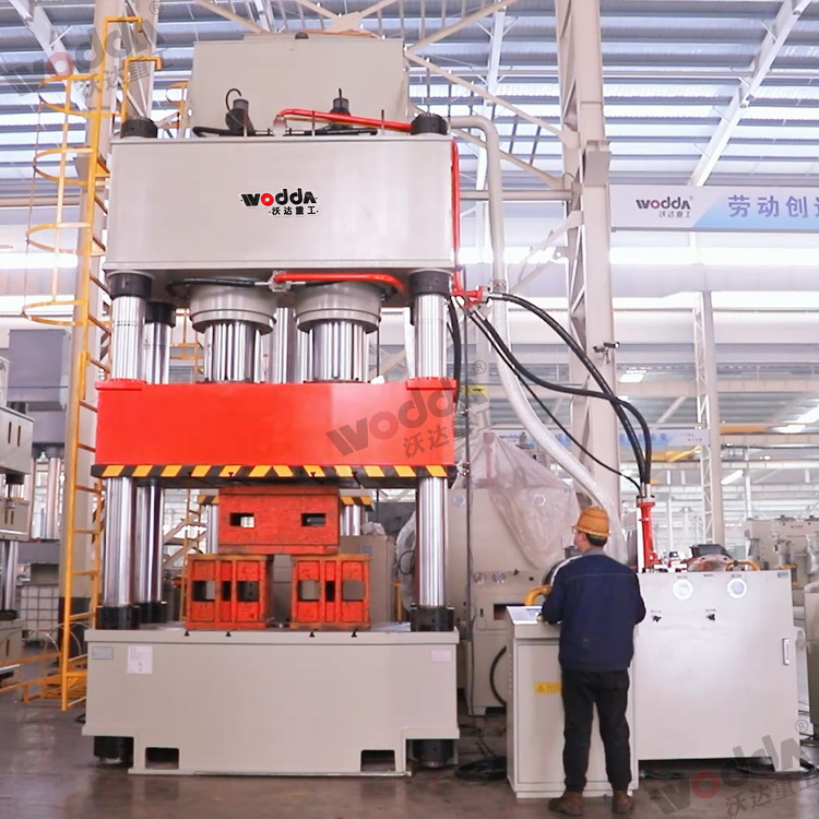 1000吨双缸四柱液压机(图1) 1000吨双缸四柱液压机(图1)