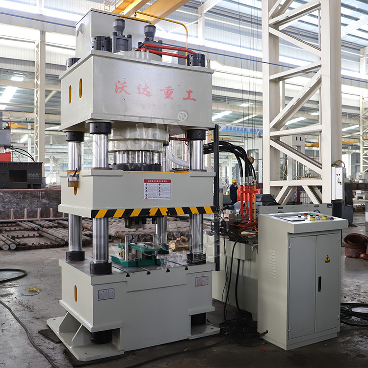 400吨锚杆托盘液压机车间实物 400吨锚杆托盘液压机车间实物