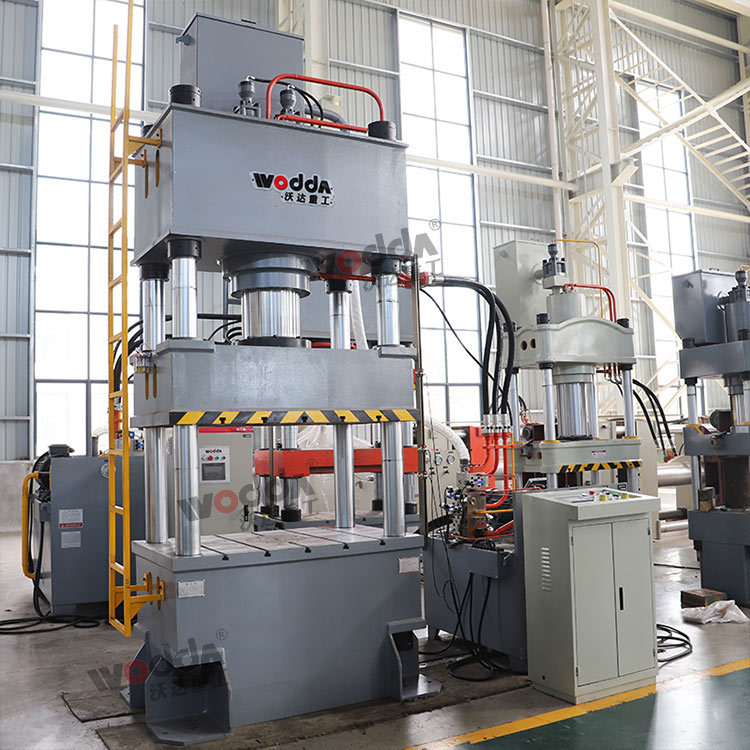 315吨四柱液压机 315吨四柱液压机