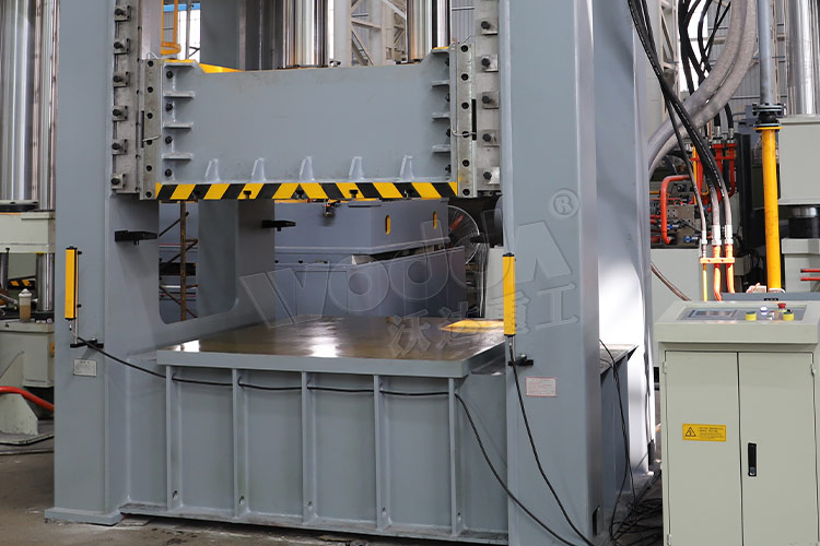 工作台及光栅保护装置 工作台及光栅保护装置