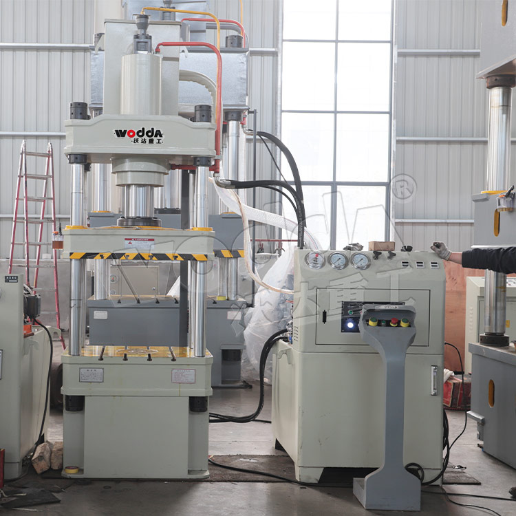 100吨四柱液压机 100吨四柱液压机