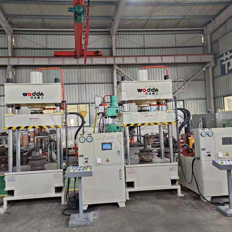 100吨热压四柱液压机 100吨热压四柱液压机