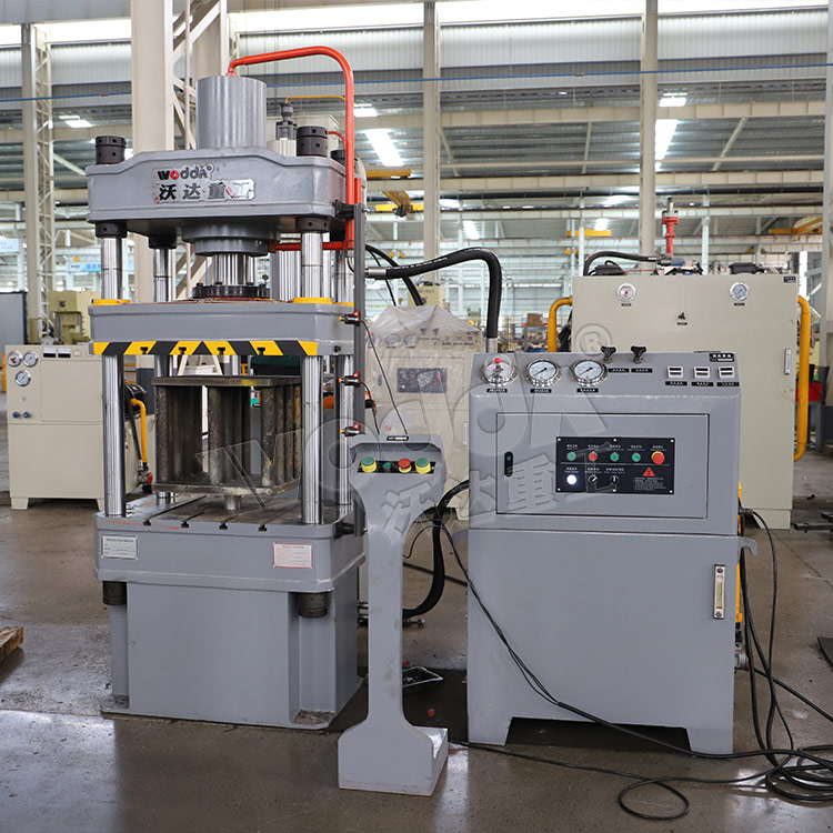 100吨四柱液压机 100吨四柱液压机