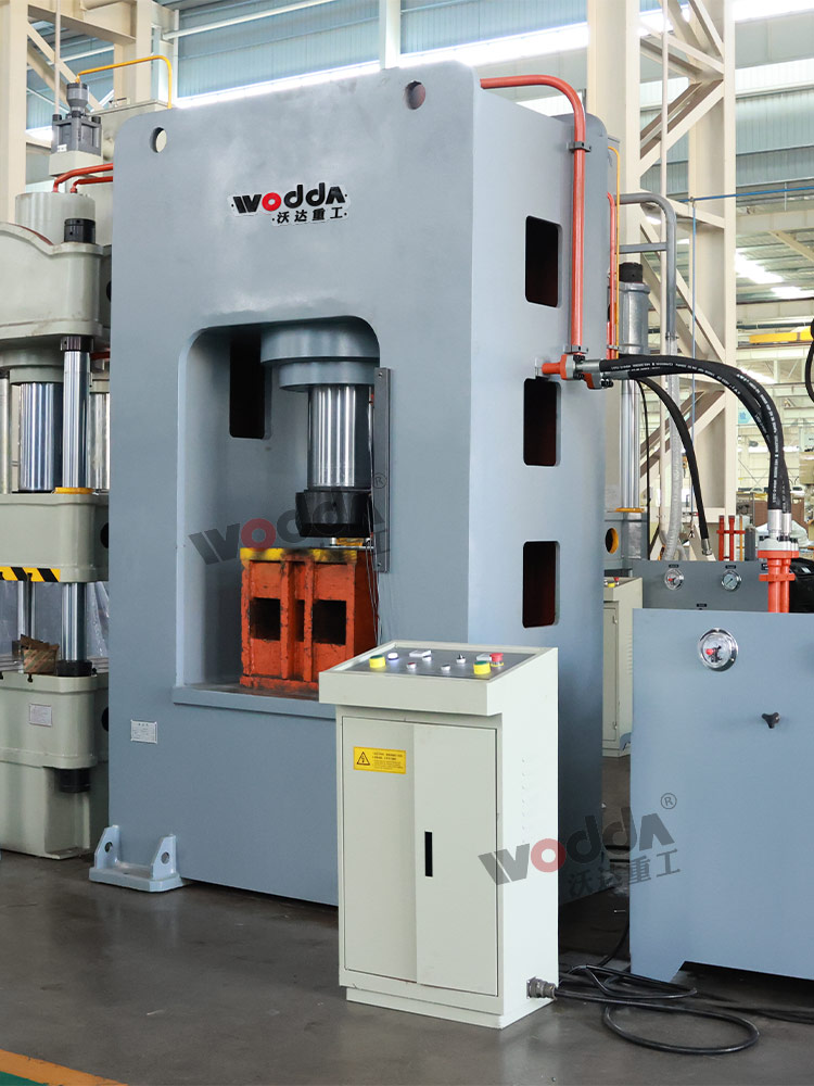 500吨龙门式压装液压机 500吨龙门式压装液压机