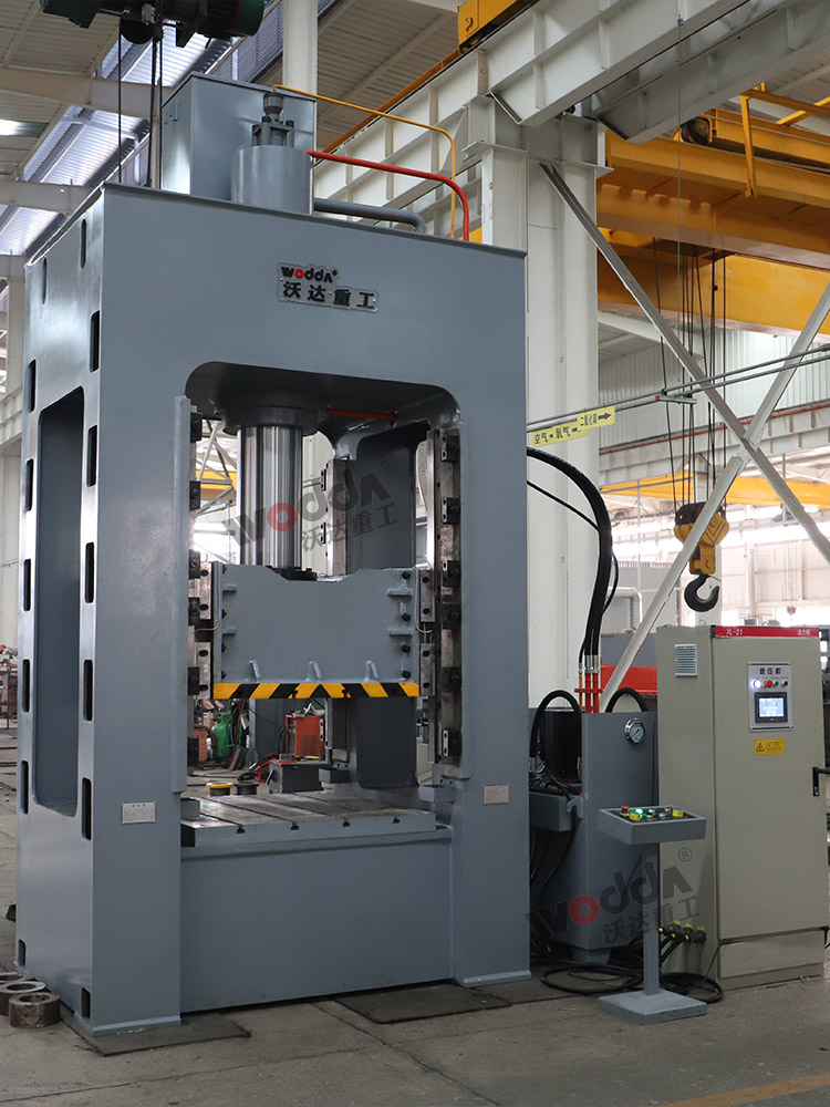 200吨框架式液压机 200吨框架式液压机