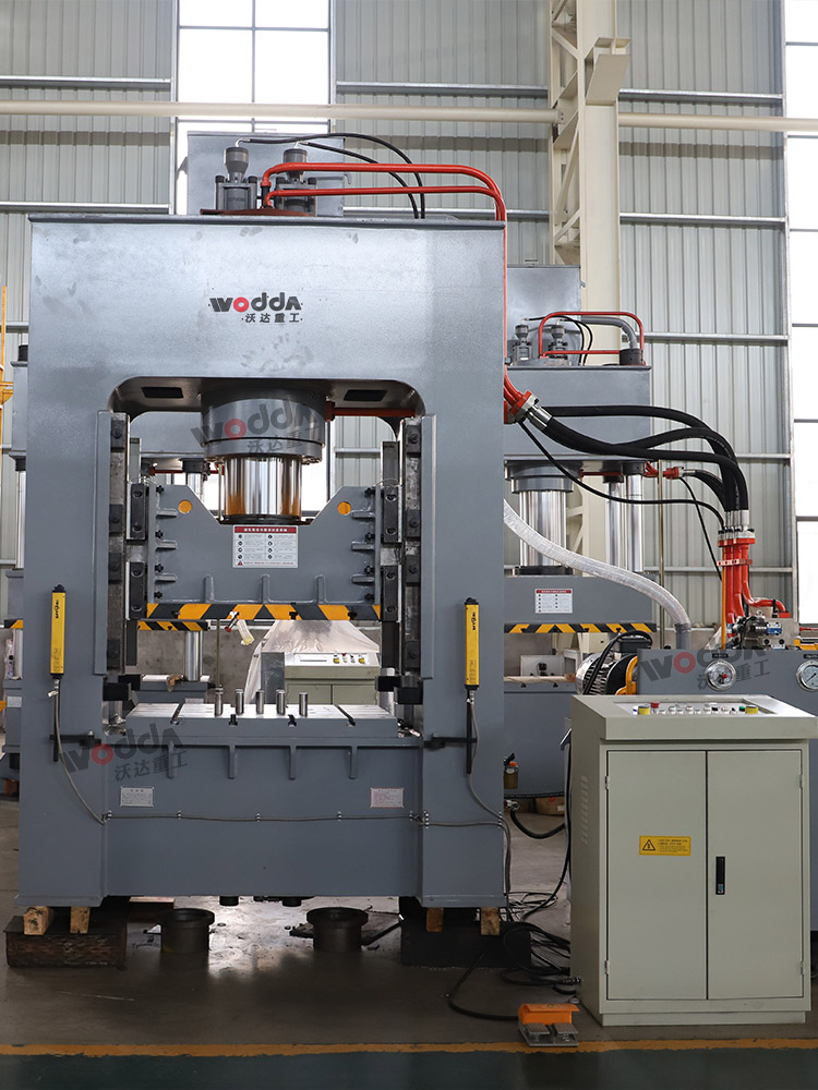 315吨框架式液压机 315吨框架式液压机