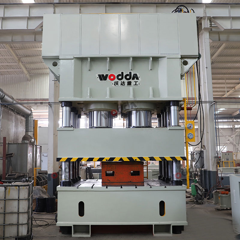 2500吨液压机 2500吨液压机