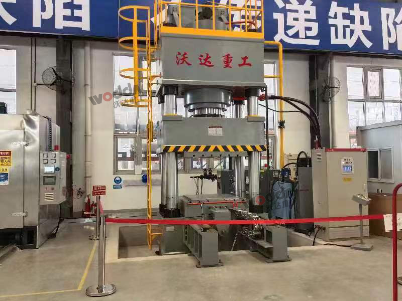 1000吨复合材料成型液压机 1000吨复合材料成型液压机