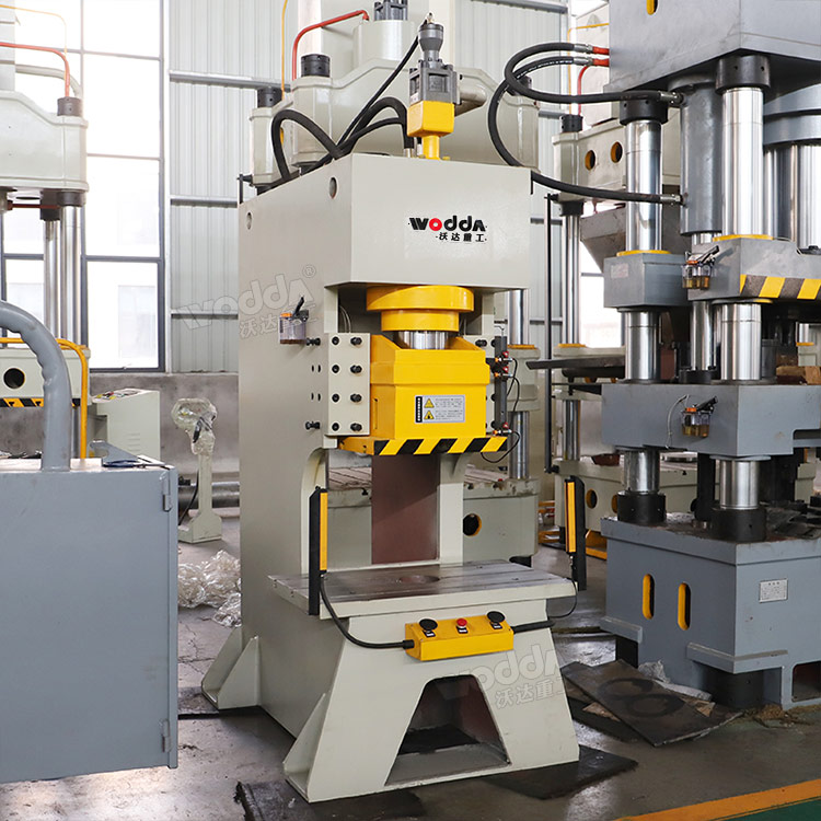 120吨液压冲床 120吨液压冲床