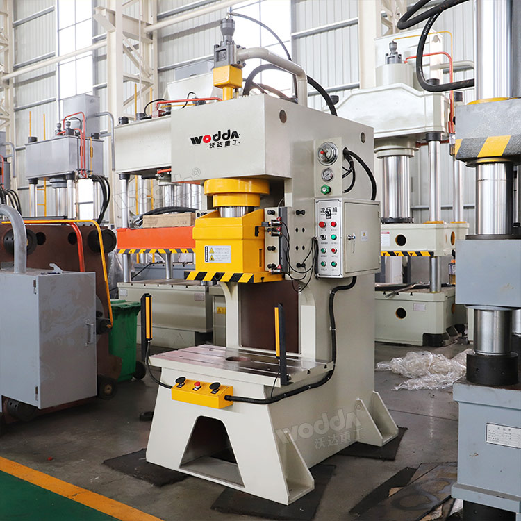 120吨快速液压冲床 120吨快速液压冲床