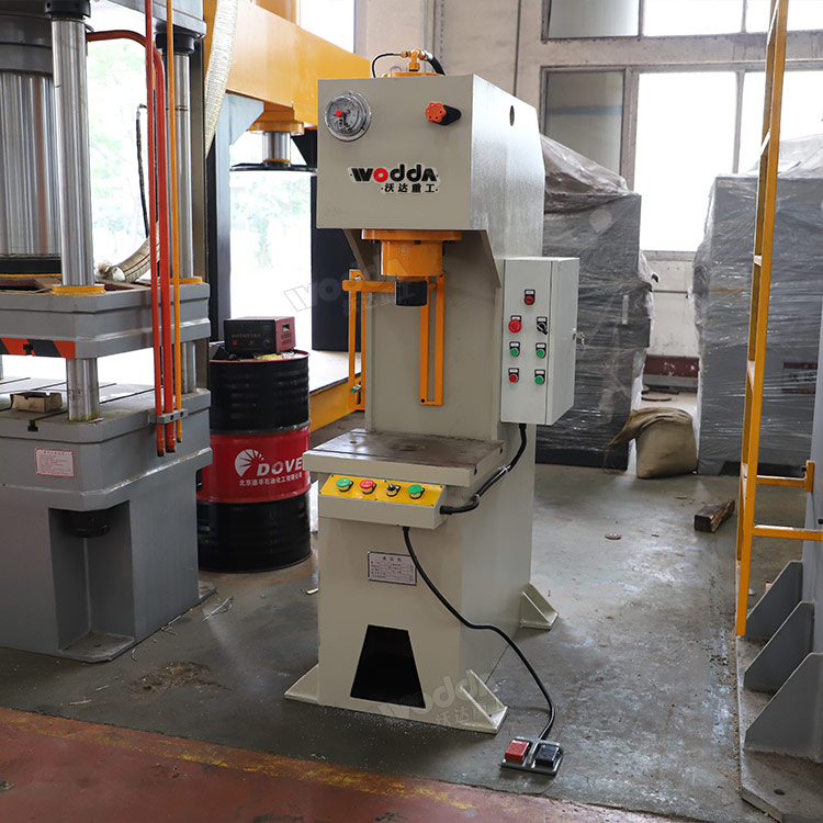 40吨单臂液压机 40吨单臂液压机