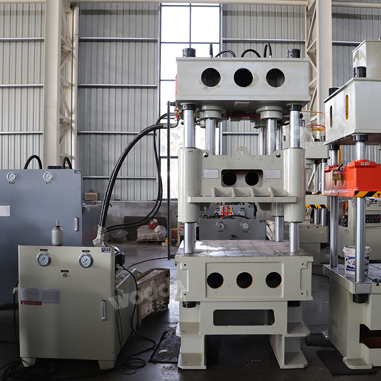 200吨四柱液压机 200吨四柱液压机