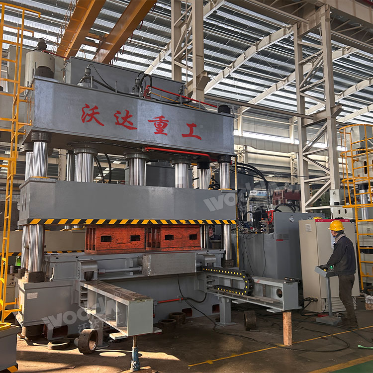 630吨四柱液压机带移动工作台 630吨四柱液压机带移动工作台