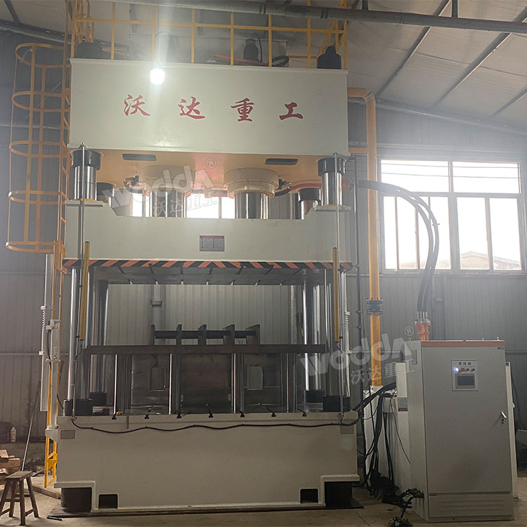 1000吨四柱液压机 1000吨四柱液压机