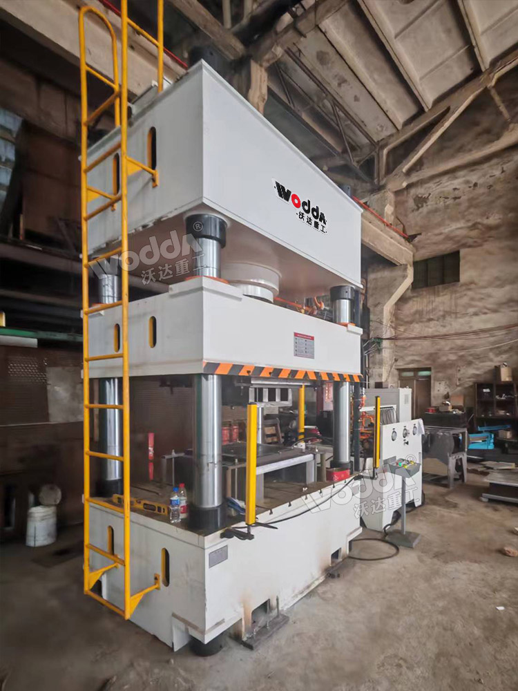 315吨三梁四柱液压机 315吨三梁四柱液压机