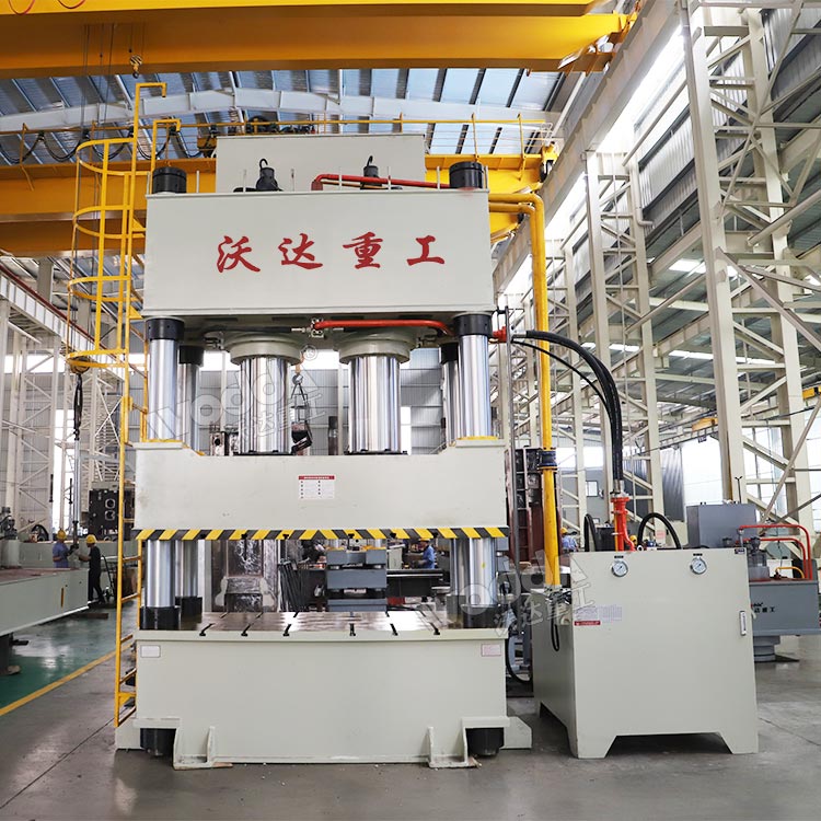 1000吨复合材料成型液压机(四柱式) 1000吨复合材料成型液压机(四柱式)