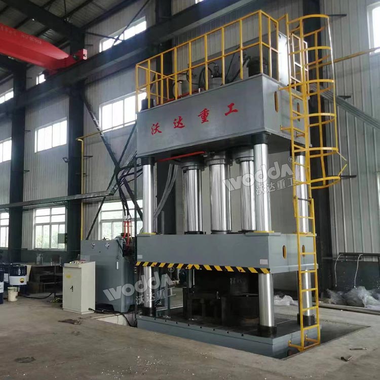 1000吨四柱液压机 1000吨四柱液压机