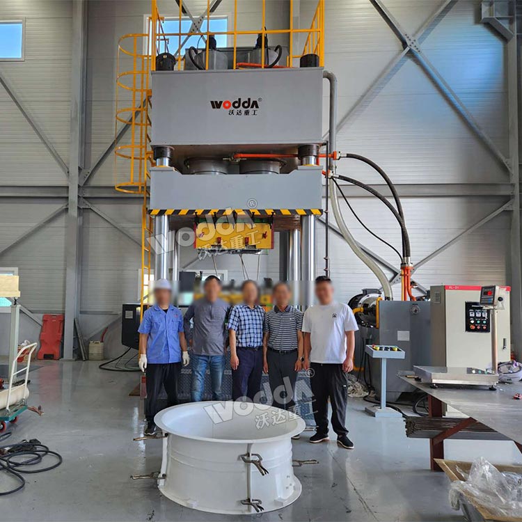 1000吨三梁四柱液压机 1000吨三梁四柱液压机