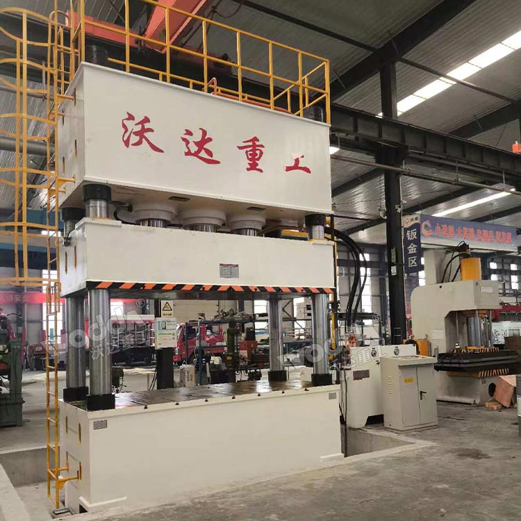 1000吨复合材料成型液压机 1000吨复合材料成型液压机