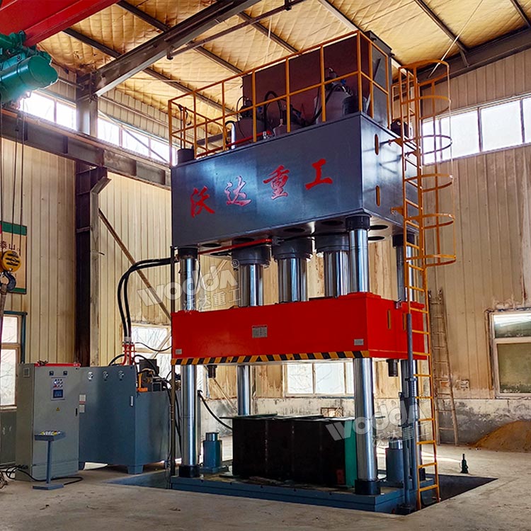 1500吨液压机 1500吨液压机