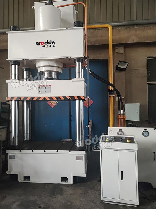 400吨液压机 400吨液压机