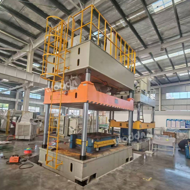 大台面315吨四柱液压机 大台面315吨四柱液压机