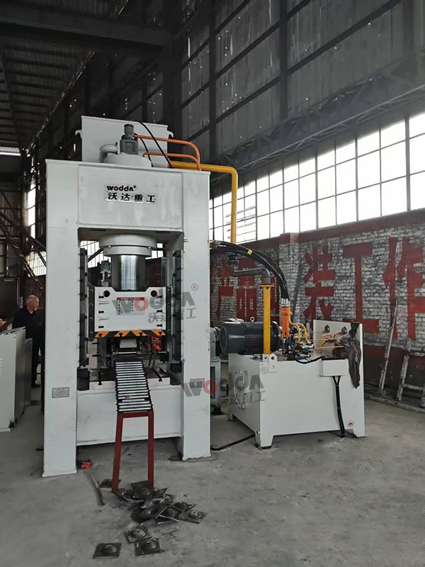 315吨框架式锚杆托盘生产线.jpg 315吨框架式锚杆托盘生产线.jpg